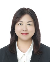 小村 朋代